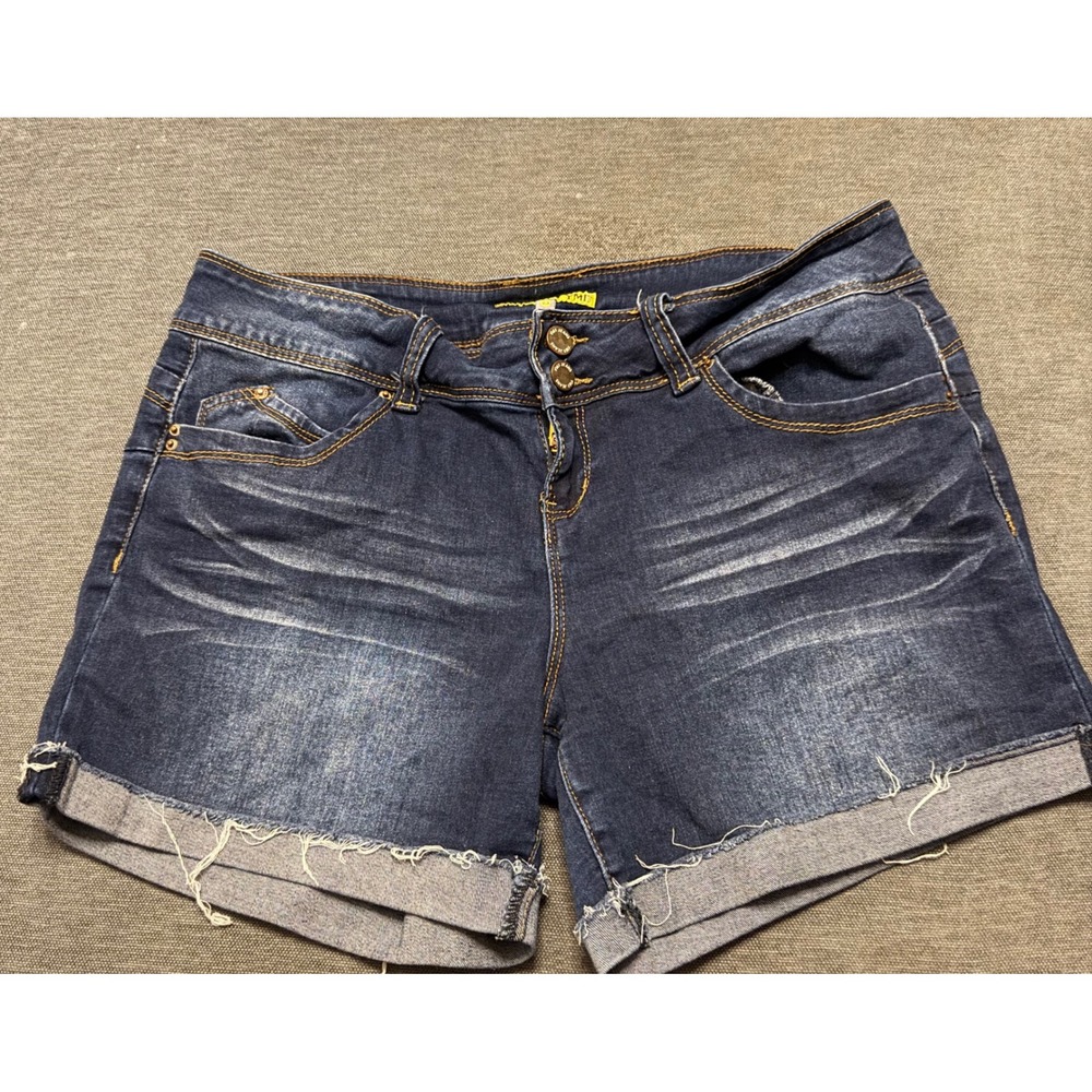 YMI WannaBettaButt Denim Shorts Womens 13 Dark Wash Cuffed Embroidered Pockets